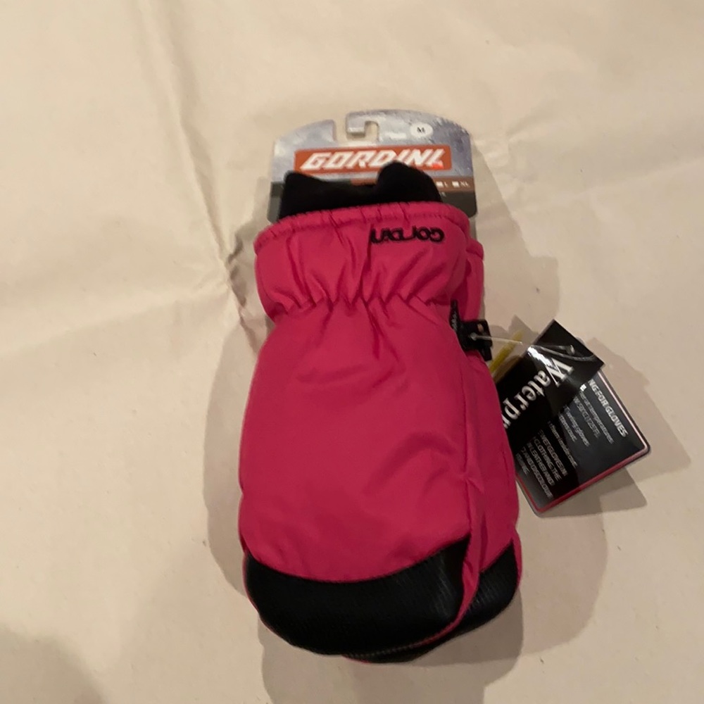 Girls snow gloves
